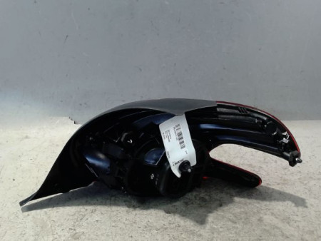 FEU ARRIERE GAUCHE  PEUGEOT 208