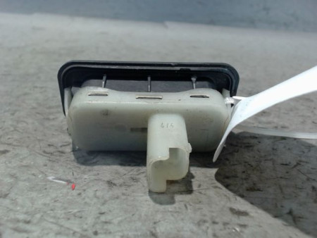 ACTIONNEUR SERRURE HAYON  RENAULT CLIO III 2009-