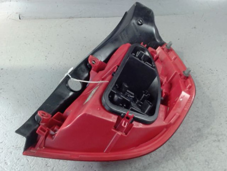 FEU ARRIERE GAUCHE  RENAULT CLIO III 2010-