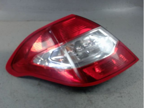FEU ARRIERE GAUCHE  CITROEN C4 2010-
