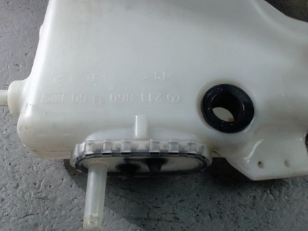 RESERVOIR LAVE-GLACE AVANT MERCEDES CLASSE E 2002-