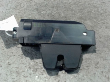 SERRURE COFFRE ARRIERE PEUGEOT 407