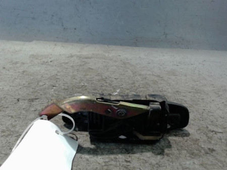 POIGNEE EXTERIEURE PORTE AVANT GAUCHE CITROEN SAXO -99