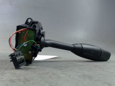 COMMANDE CLIGNOTANT MERCEDES CLASSE E 2002-