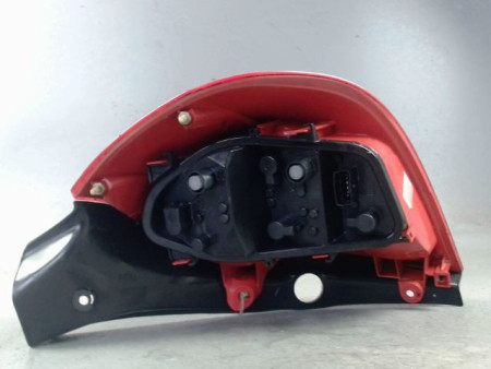 FEU ARRIERE GAUCHE  RENAULT CLIO III 2005-