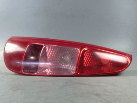 FEU ARRIERE GAUCHE  PEUGEOT 807