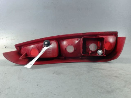 FEU ARRIERE GAUCHE  PEUGEOT 807