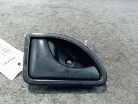POIGNEE INTERIEURE PORTE AVANT GAUCHE RENAULT KANGOO EXPRESS 03-07
