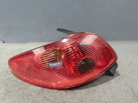 FEU ARRIERE GAUCHE  PEUGEOT 206 5P
