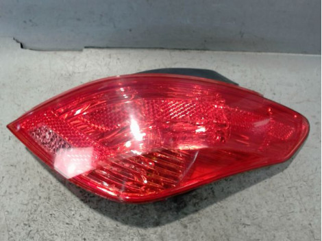 FEU ARRIERE DROIT PEUGEOT 308 2009-