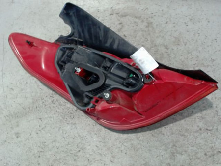 FEU ARRIERE DROIT PEUGEOT 308 2009-