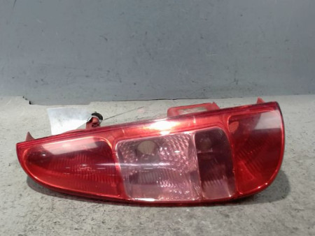FEU ARRIERE DROIT PEUGEOT 807