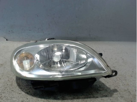PHARE DROIT CITROEN SAXO 99-