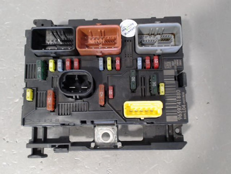 BOITE A FUSIBLES PEUGEOT 307 2005-2007