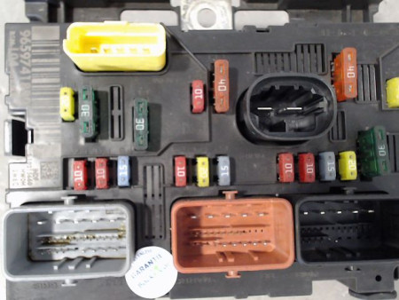 BOITE A FUSIBLES PEUGEOT 307 2005-2007