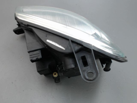 PHARE DROIT PEUGEOT PARTNER FGT 2002-
