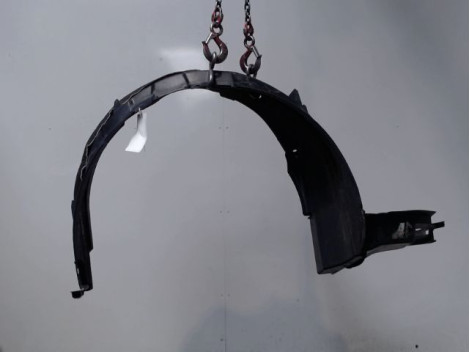 PARE-BOUE AVANT DROIT TOYOTA COROLLA VERSO 2007-