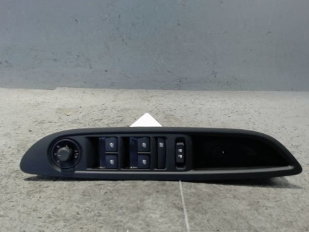 COMMANDE LEVE-GLACE PORTE AVG OPEL MOKKA