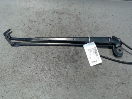 BRAS ESSUIE-GLACE AVANT TOYOTA YARIS II 2010-