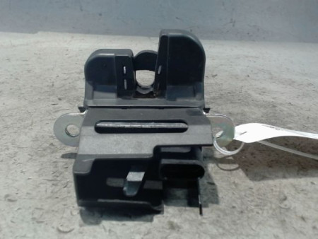 SERRURE HAYON  VOLKSWAGEN GOLF V 2003-2009