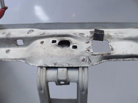 TRAVERSE SUPERIEURE ARMATURE AVANT RENAULT CLIO II PH.2 01-06