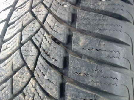 Pneu GOOD YEAR ULTRAGRIP PERFORMANCE + 195 50 15 82 H