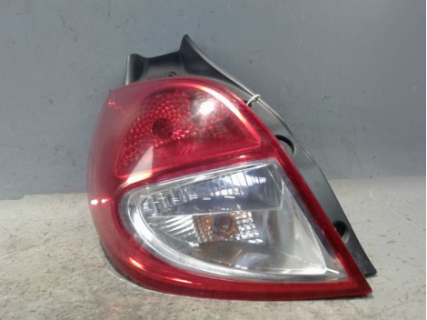 FEU ARRIERE GAUCHE  RENAULT CLIO III 2009-
