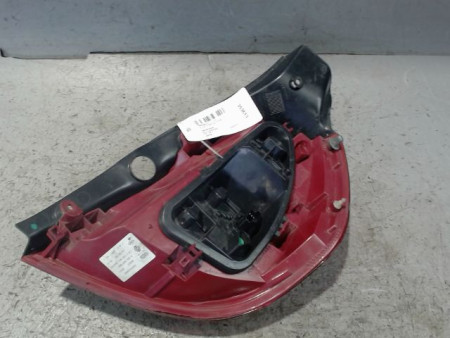 FEU ARRIERE GAUCHE  RENAULT CLIO III 2009-