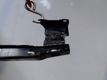 RENFORT PARE-CHOC ARRIERE  SEAT LEON 2009-