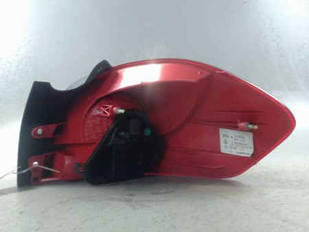 FEU ARRIERE GAUCHE  RENAULT CLIO III ESTATE 2008-
