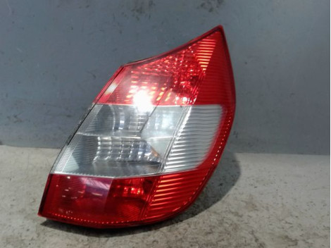 FEU ARRIERE DROIT RENAULT SCENIC II PH1 02-06