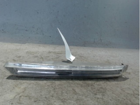 FEUX POSITION DROIT PEUGEOT 807