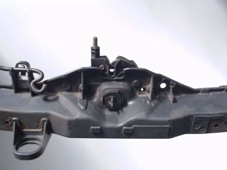 FACE AVANT FORD FOCUS 04-07