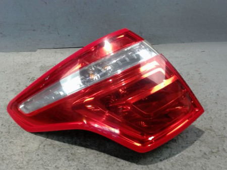 FEU ARRIERE GAUCHE  CITROEN C4 PICASSO 007-
