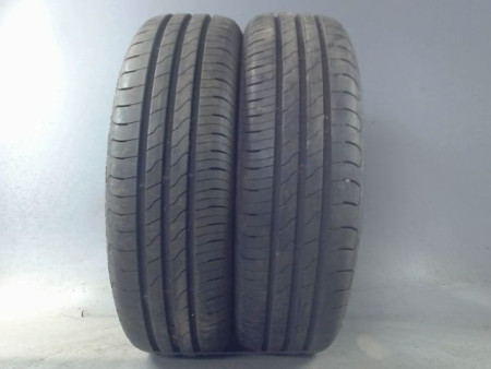 Paire de pneus GOOD YEAR EFFICIENT GRIP COMPACT 2 175 65 14 82 T