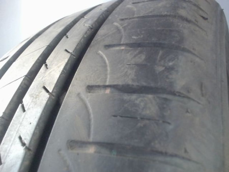 Pneu GOOD YEAR EFFICIENT GRIP 185 55 15 82 H