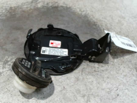 VOLET DE TRAPPE CARBURANT SUZUKI SPLASH