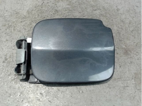VOLET DE TRAPPE CARBURANT DACIA DUSTER 2010-