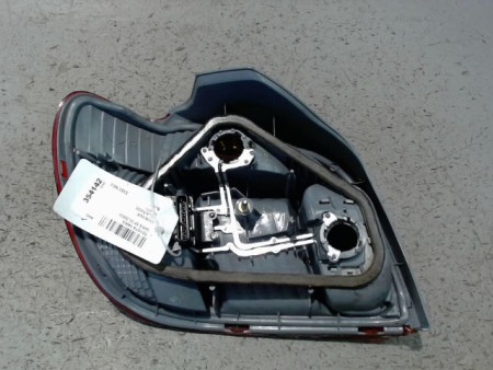 FEU ARRIERE DROIT TOYOTA YARIS 2003-