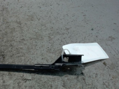 BRAS ESSUIE-GLACE AVANT GAUCHE PEUGEOT BOXER