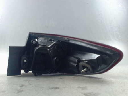 FEU ARRIERE GAUCHE  RENAULT MEGANE III ESTATE 09-
