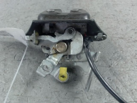 SERRURE HAYON  NISSAN ALMERA TINO 2003-