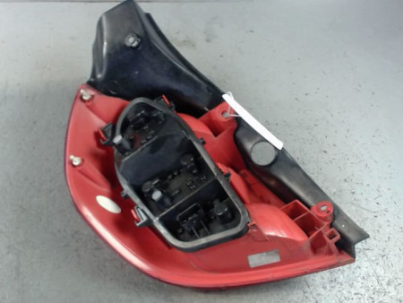 FEU ARRIERE DROIT RENAULT CLIO III 2007-