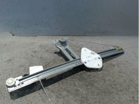 MECANISME LEVE-GLACE AVANT DROIT DACIA LOGAN 4 P 05-08