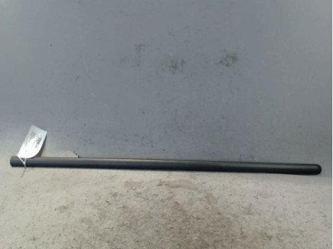 PROTECTION PORTE AVANT GAUCHE DACIA LOGAN 4 P 05-08