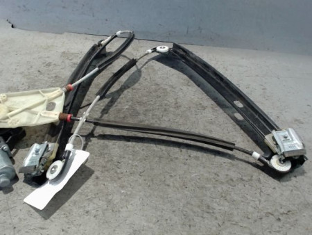 MECANISME+MOTEUR LEVE-GLACE AVANT DROIT VOLKSWAGEN POLO 2009-