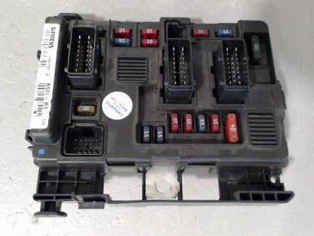 BOITE A FUSIBLES PEUGEOT 206 SW 02-06