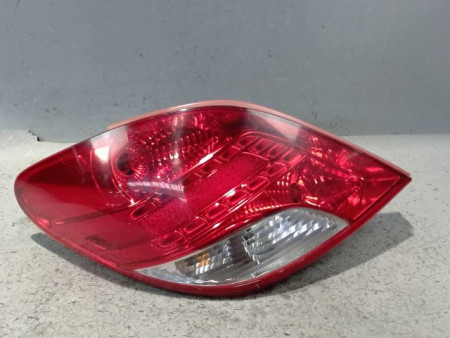 FEU ARRIERE GAUCHE  PEUGEOT 207 2009-