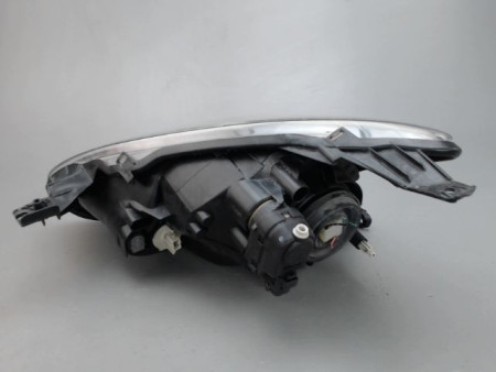 PHARE DROIT TOYOTA AYGO 5P
