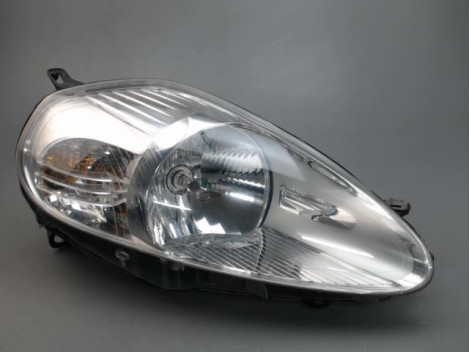 PHARE DROIT FIAT GRANDE PUNTO 2005-